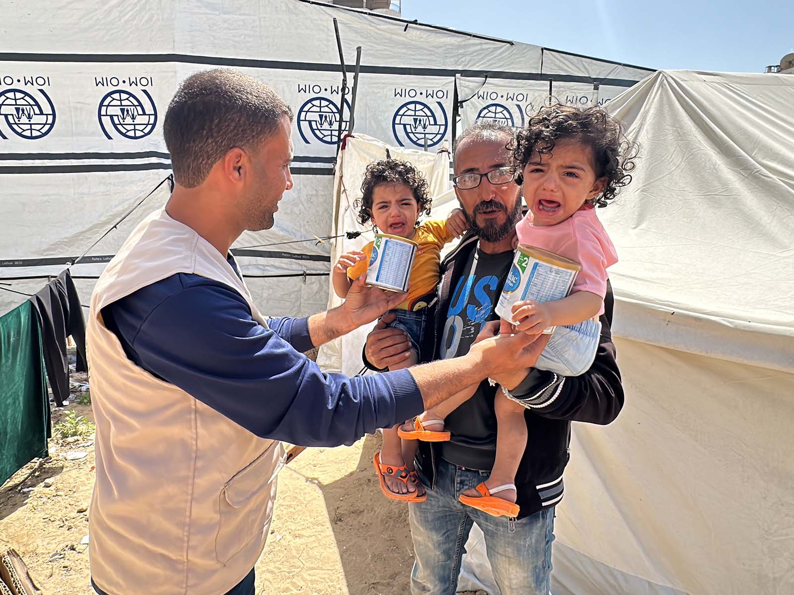 Emergency supplies delivered to vulnerable families